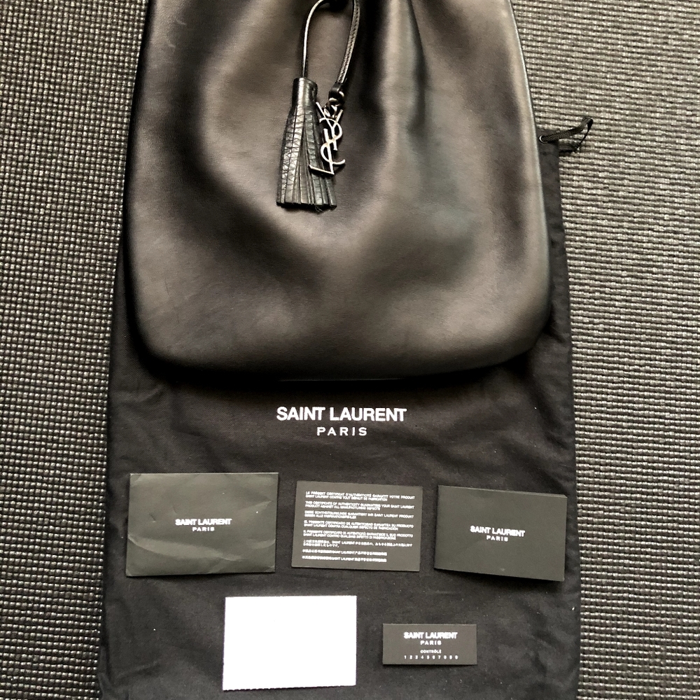 Saint Laurent Medium JEN Flat Bag in Black Leather - Picture 4 of 6